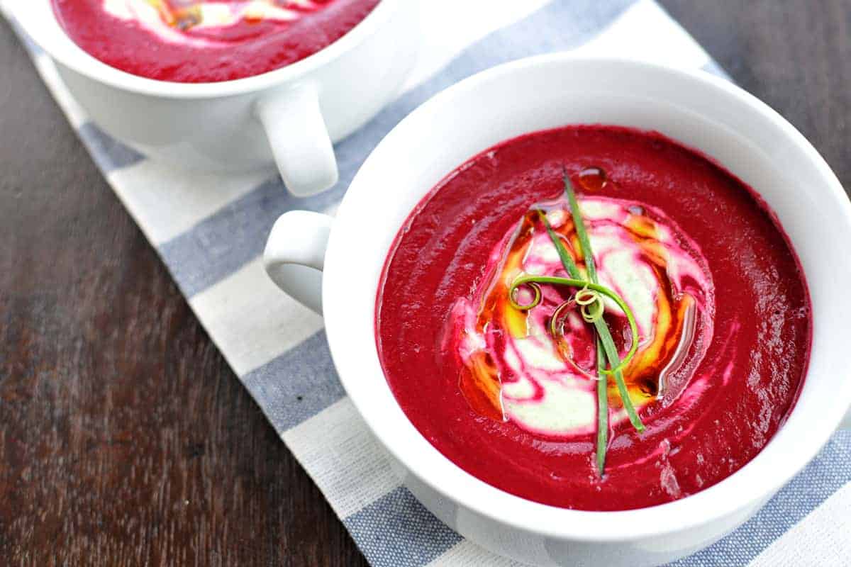 Vegetarian Red Beet Soup - Momma Chef