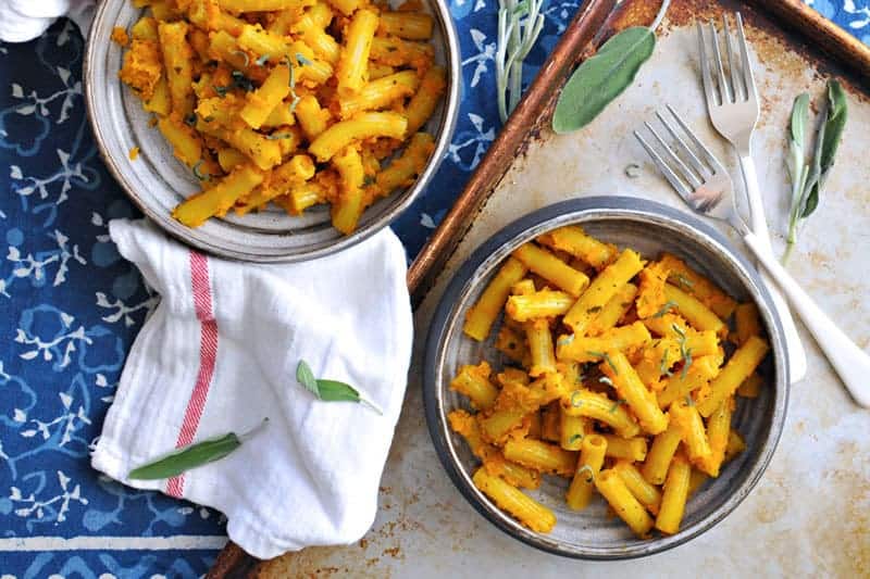 Caramelized Red Kuri Squash Pasta Recipe: A savory and surprisingly hearty vegan/vegetarian pasta ready in about 30 minutes (with GF variation). Find the full recipe at www.thepigandquill.com. #vegan #vegetarian #glutenfree #pasta #recipe #squash #fall