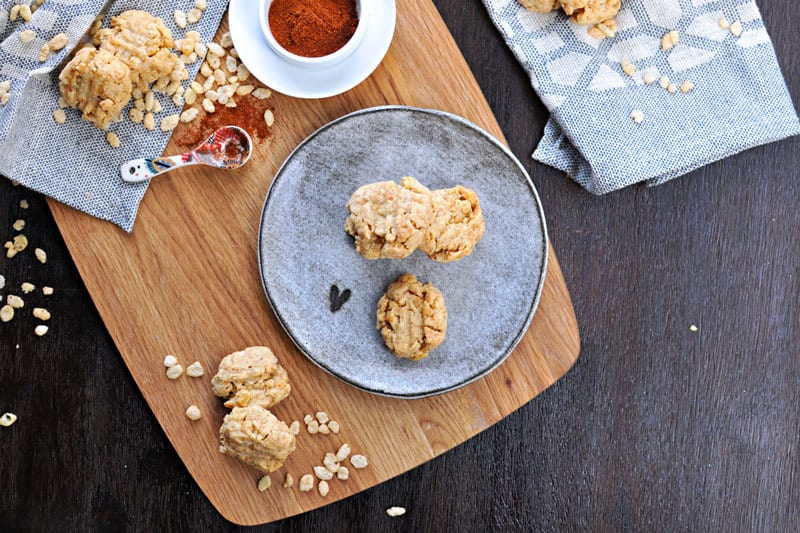 Super simple cheese crisps made with crisped rice cereal!! Great for cheese plates or party trays. Full recipe at www.thepigandquill.com. #partyfood #NYE #recipe #cheese #snacks