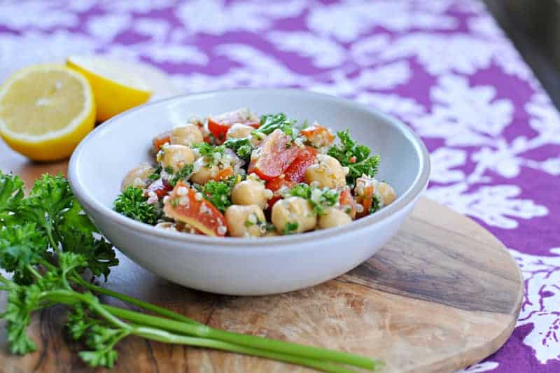 Takes only 10-mins and is perfect for lunches or potlucks! Full recipe at www.thepigandquill.com. #vegan #glutenfree #salad #recipe #quinoa