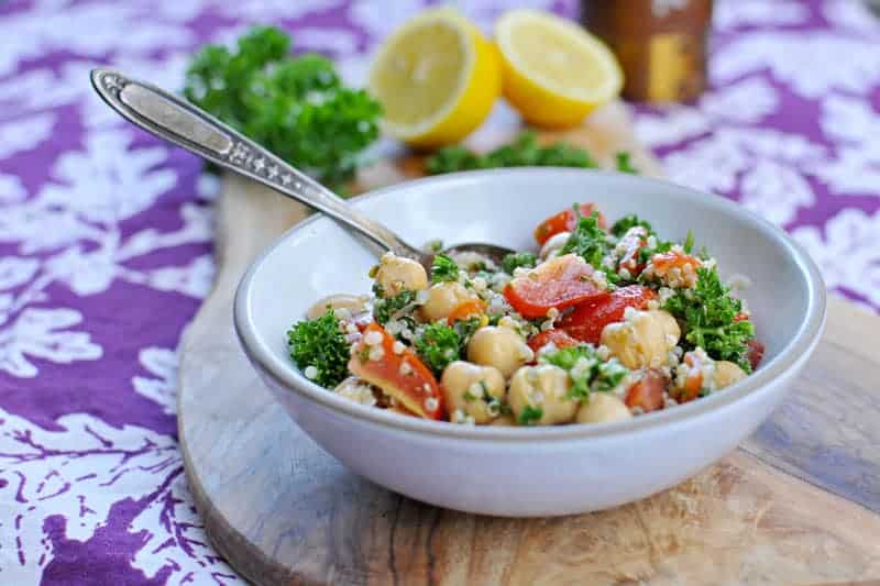 Takes only 10-mins and is perfect for lunches or potlucks! Full recipe at www.thepigandquill.com. #vegan #glutenfree #salad #recipe #quinoa