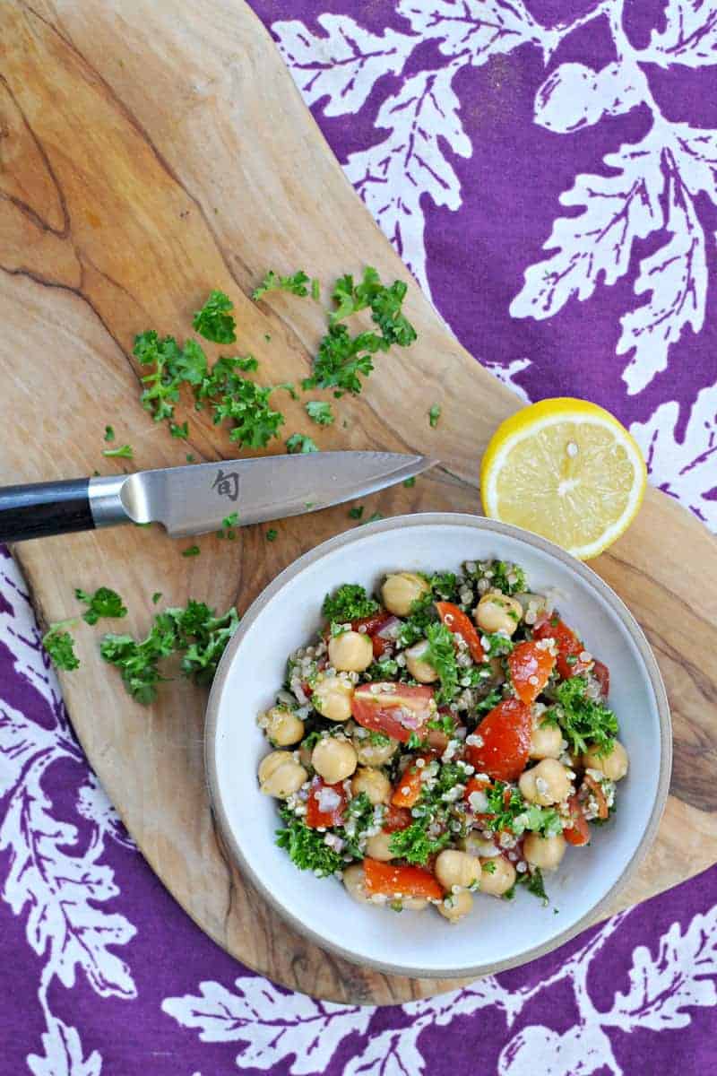 Takes only 10-mins and is perfect for lunches or potlucks! Full recipe at www.thepigandquill.com. #vegan #glutenfree #salad #recipe #quinoa