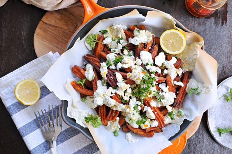 greek sweet potato fries with curried tzatziki (via thepigandquill.com)