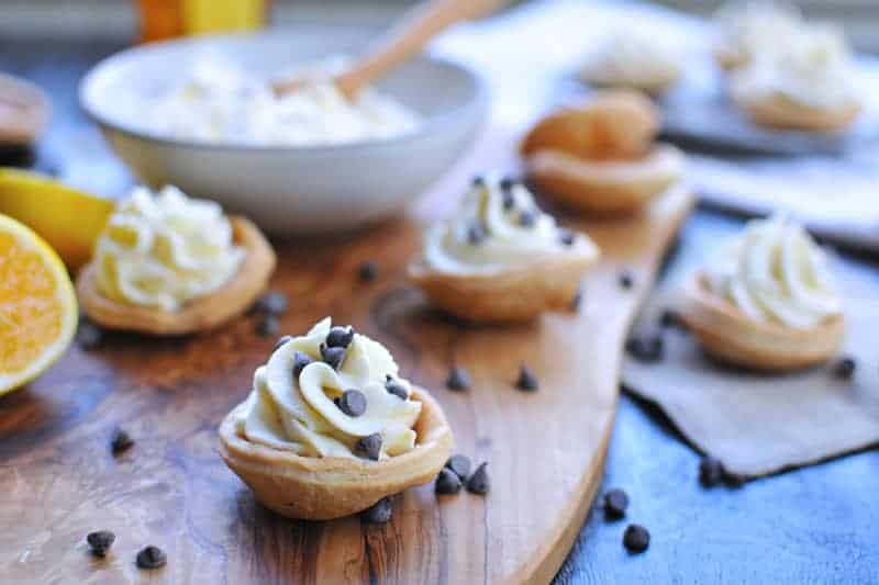 mini meyer lemon cannoli cream tartlets with honey + chocolate chips | via thepigandquill.com