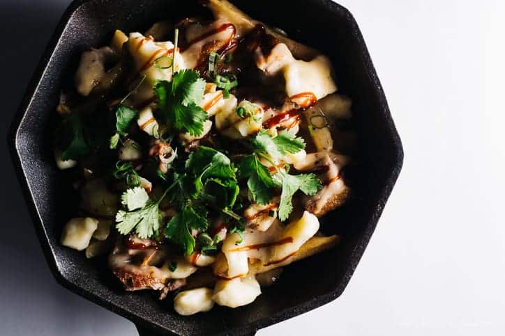 peking duck poutine | i am a food blog guest post (via thepigandquill.com)