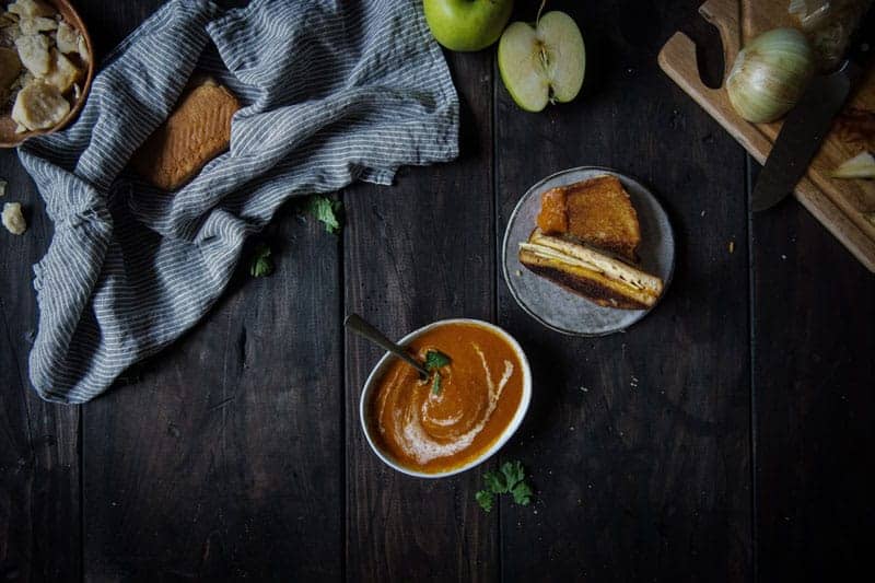 tomato-bacon bisque + apple-bacon grilled cheese |two red bowls guest post! (via thepigandquill.com)