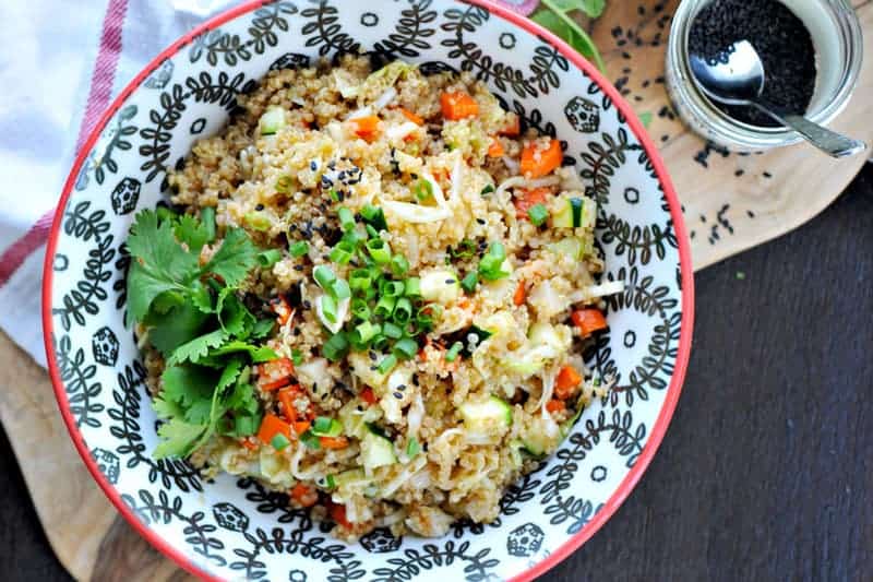 herbed asian quinoa salad recipe (gluten-free) | via thepigandquill.com