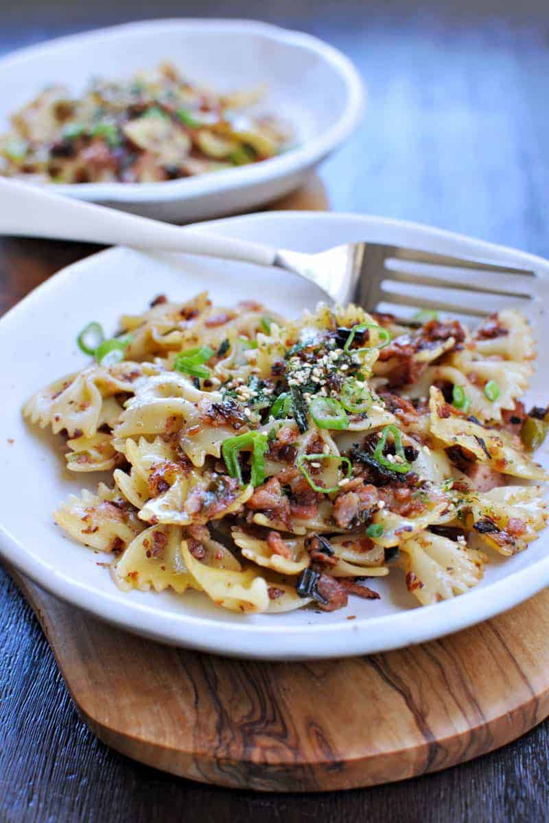 spicy caramelized spam + scallion pasta recipe via thepigandquill.com | #pasta #dinner #recipe #summer