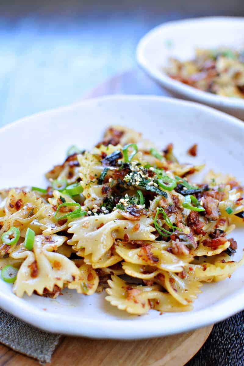 spicy caramelized spam + scallion pasta recipe via thepigandquill.com | #pasta #dinner #recipe #summer