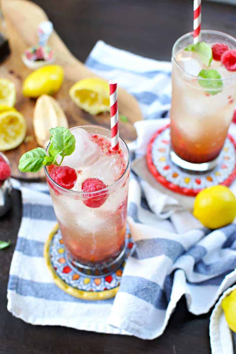 raspberry basil gingerade fizz recipe (via thepigandquill.com) #drinkthesummer #summer #mocktail #recipe