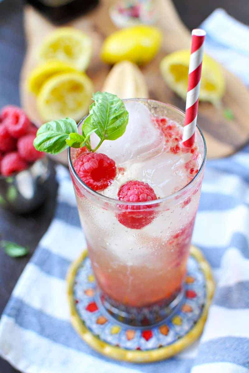 raspberry basil gingerade fizz recipe (via thepigandquill.com) #drinkthesummer #summer #mocktail #recipe