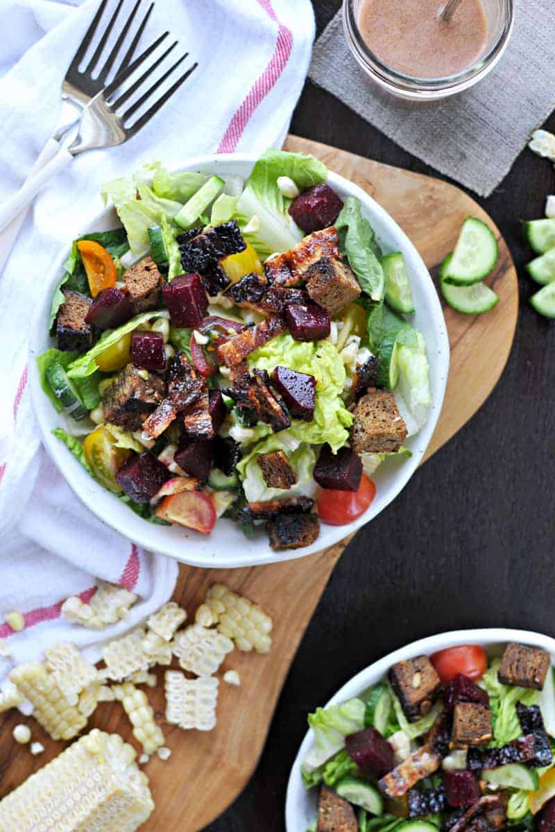 Ultimate Summer BLT Bowls - with BBQ bacon, sweet corn, pickled beets, rye croutons, raspberry-dijon dressing and more! (via thepigandquill.com) | #salad #summer #bacon #blt