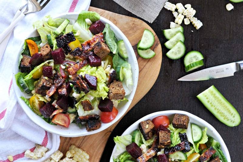 Ultimate Summer BLT Bowls - with BBQ bacon, sweet corn, pickled beets, rye croutons, raspberry-dijon dressing and more! (via thepigandquill.com) | #salad #summer #bacon #blt