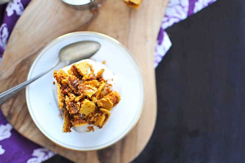 Mini Coffee Crunch Cakes recipe (via thepigandquill.com) Chiffon cake layered with coffee coconut cream coffee crunch honeycomb | #cake #coffee #recipe #desserts #dairyfree 