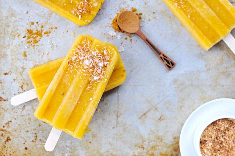 curried cantaloupe + toasted coconut ice pops recipe (via thepigandquill.com) #spicy #vegan #dairyfree #sweets