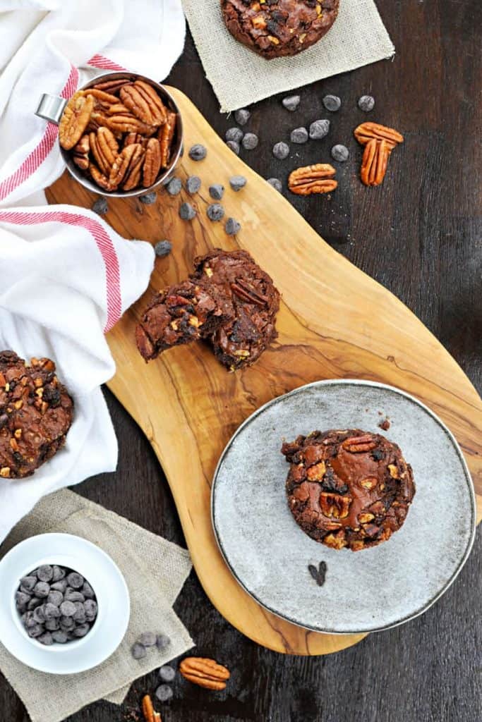 olive oil brownies with candied bacon + pecans the pig & quill
