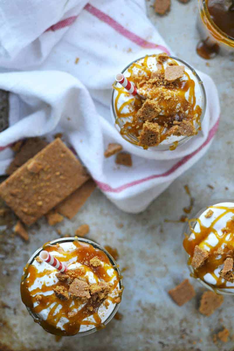 pumpkin pie milkshakes with pumpkin spice caramel and maple whip recipe (via thepigandquill.com) #fall #dessert #dairyfree 