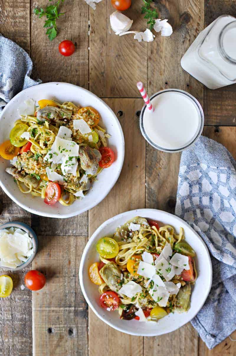 Grilled Artichoke and Cherry Tomato Pasta with Parm, Parsley + Garlic Toast Crumbs from @thepigandquill | via thepigandquill.com | #summer #vegetarian #brunch