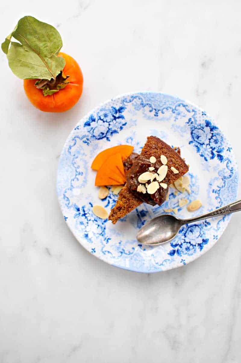 Flourless Persimmon Cake with Black Pepper-Molasses Date Caramel (DF/GF) (via thepigandquill.com)