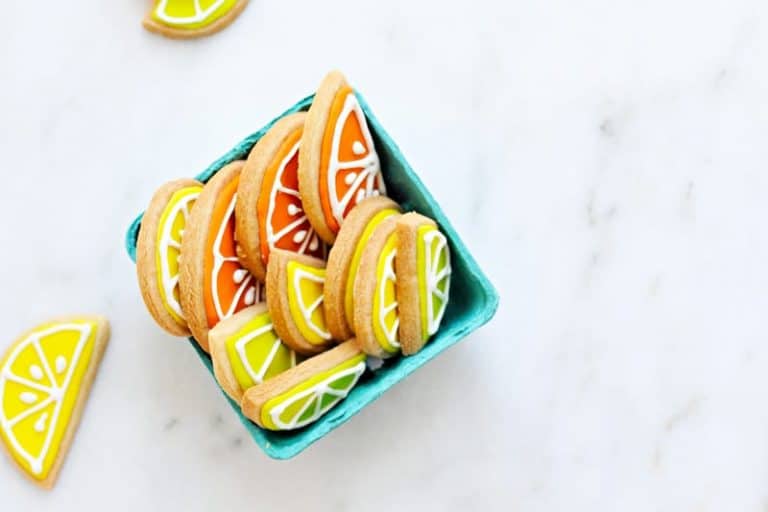 4Ingredient Rolled Sugar Cookies (EggFree) the pig & quill