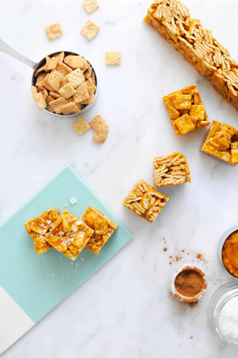Salted Pumpkin Caramel Cinnamon Toast Crunchies (via thepigandquill.com) #dessert #fallbaking #sweets #virtualpumpkinparty