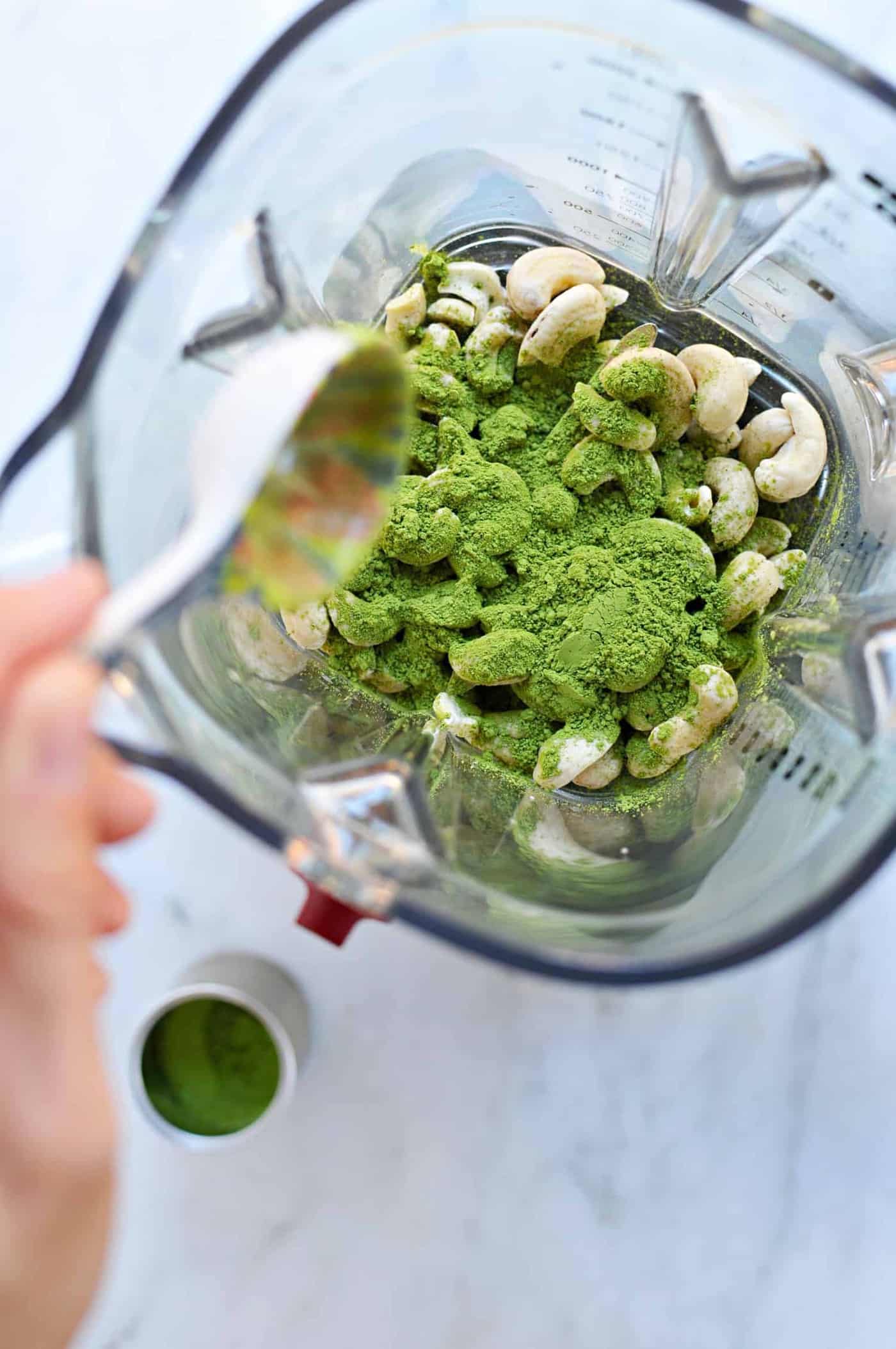 Creamy Cashew-Maple Matcha Lattes (Vegan) via thepigandquill.com #dairyfree #greentea