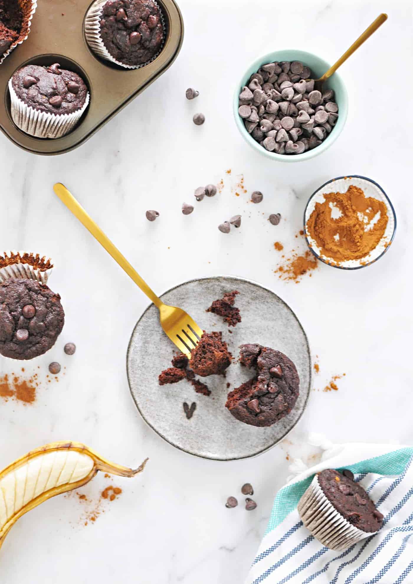 Chocolate Banana Muffins (Gluten-Free) recipe via thepigandquill.com #baking #dessert #sweets #breakfast