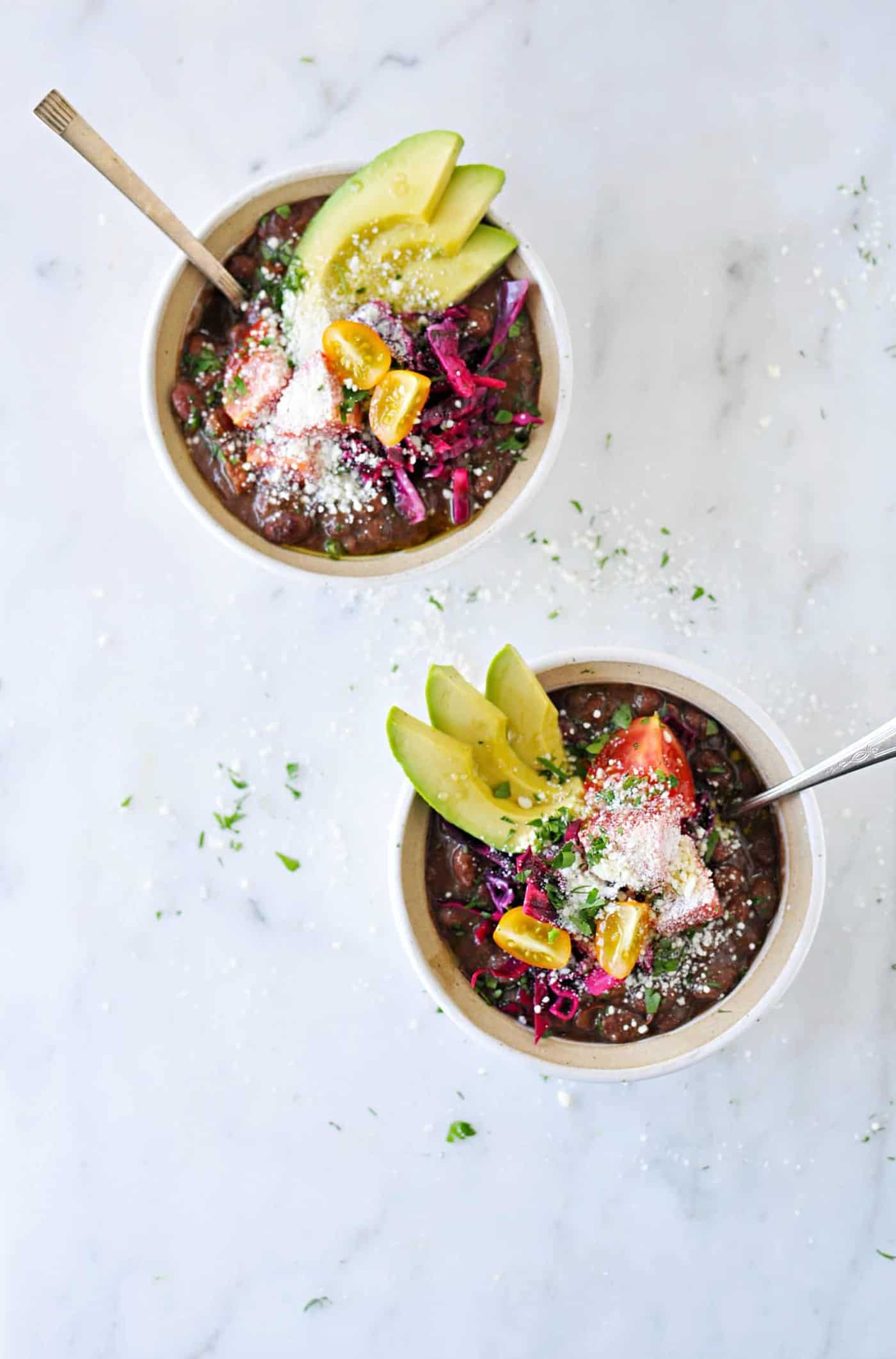 Instant Pot Miso Red Bean Stew recipe | vegetarian + gluten-free (via thepigandquill.com) #dinner #mealplanning