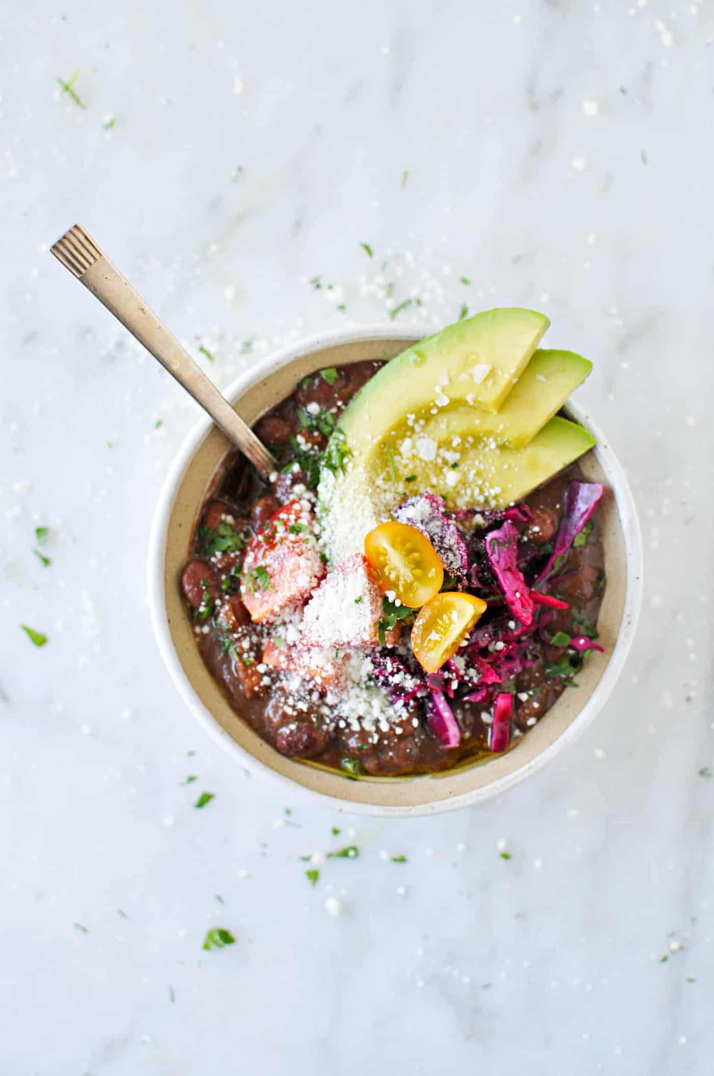 Instant Pot Miso Red Bean Stew recipe | vegetarian + gluten-free (via thepigandquill.com) #dinner #mealplanning