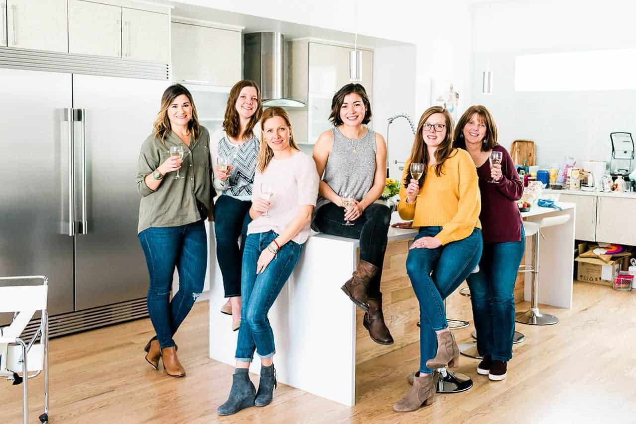 #TeamNosh: Leigh Ann (My Diary of Us), Kelly (Nosh and Nourish), Ale (Piloncillo y Vainilla), Emily (The Pig & Quill), Lexi + Beth (Crowded Kitchen)